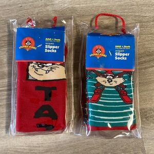 NWT Vintage 90s Looney Tunes Slipper Socks